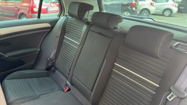 Volkswagen Golf image 4