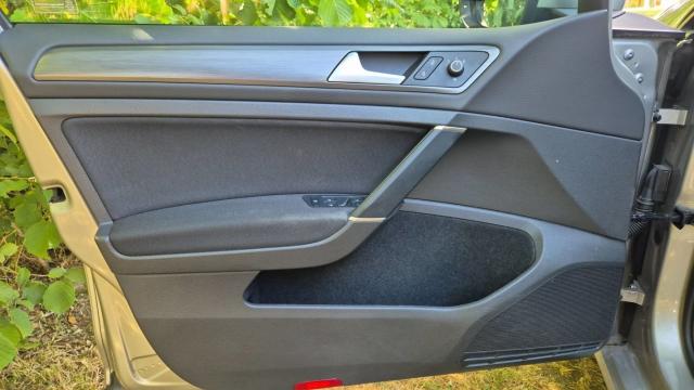 Volkswagen Golf Sw image 6