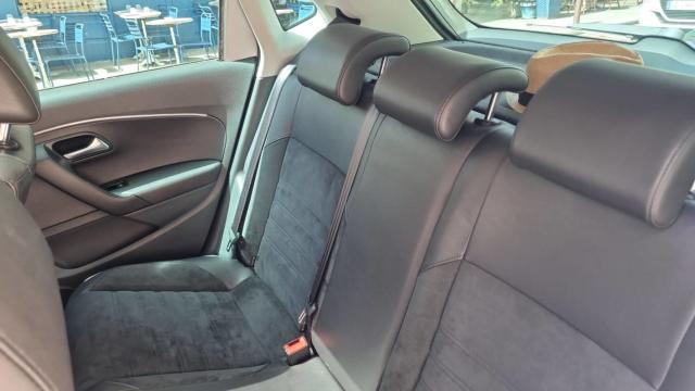 Volkswagen Polo image 8