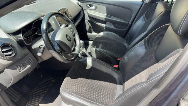 Renault Clio image 9