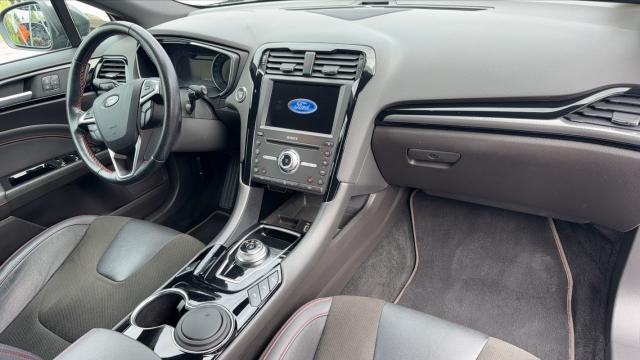 Ford Mondeo image 4