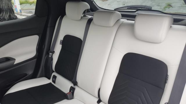 Nissan Juke image 2