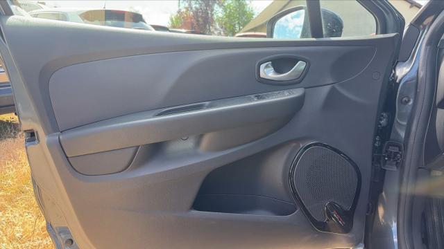 Renault Clio image 1