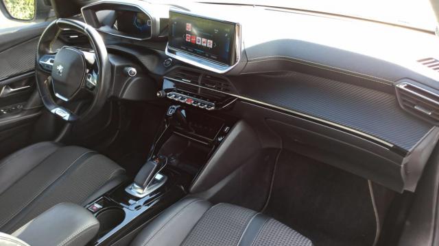 Peugeot 2008 image 6