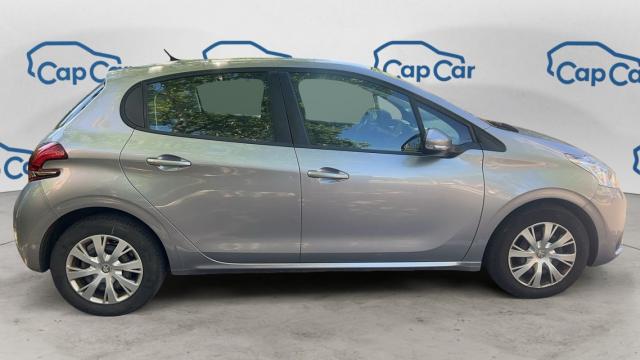 Peugeot 208 image 8