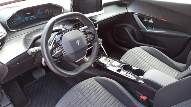 Peugeot 2008 image 5