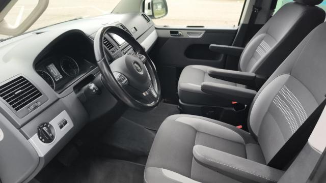 Volkswagen Multivan image 2