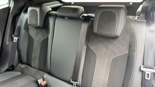 Peugeot 2008 image 7