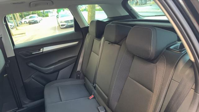 Skoda Karoq image 7