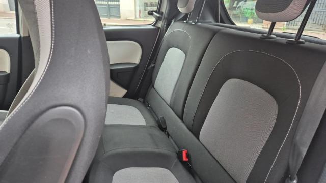 Renault Twingo image 8