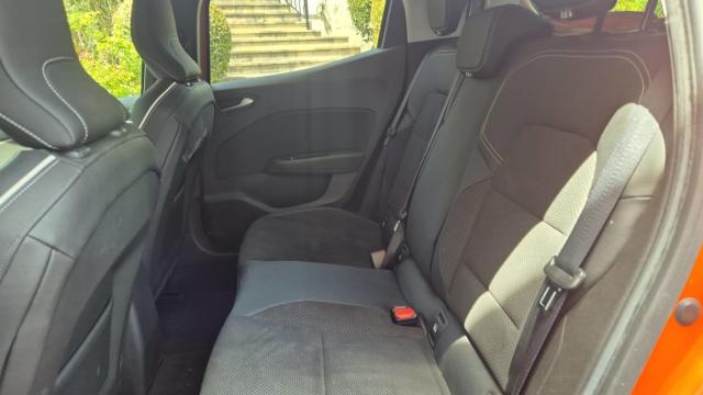 Renault Clio image 8