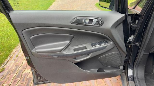 Ford Ecosport image 7