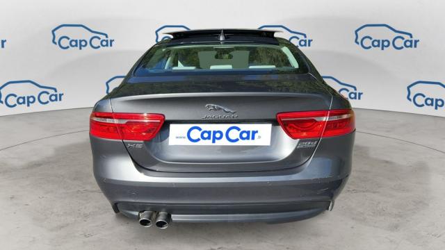 Jaguar Xe image 7