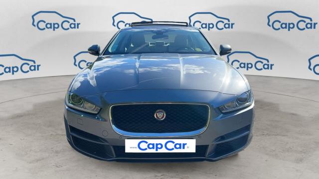Jaguar Xe image 1