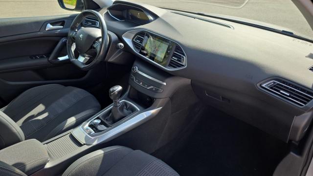 Peugeot 308 image 4