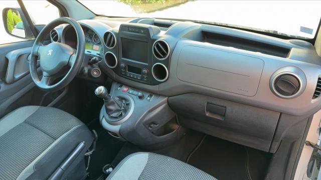Peugeot Partner image 1