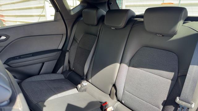 Renault Captur image 9