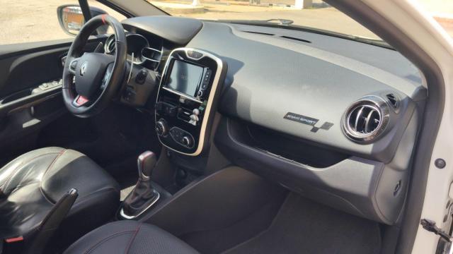 Renault Clio image 8