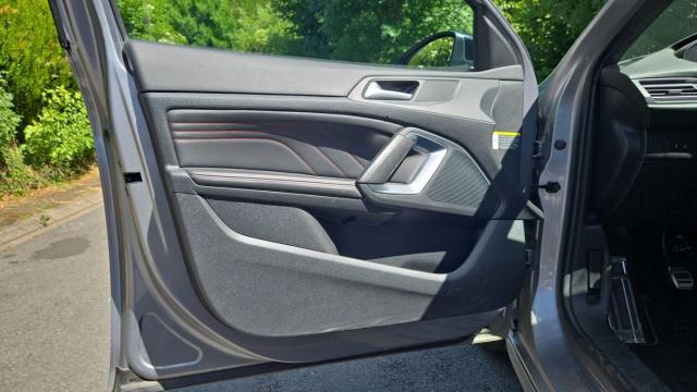Peugeot 308 image 4