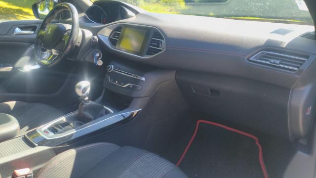 Peugeot 308 image 6