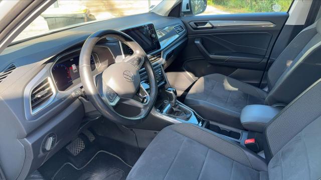 Volkswagen T-Roc image 4