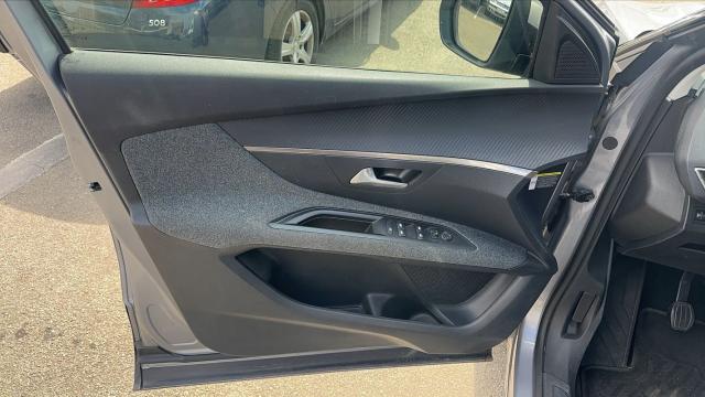 Peugeot 3008 image 6
