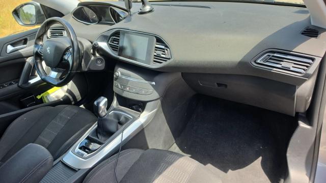 Peugeot 308 image 8