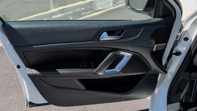 Peugeot 308 image 4