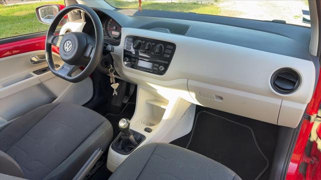 Volkswagen Up! image 5