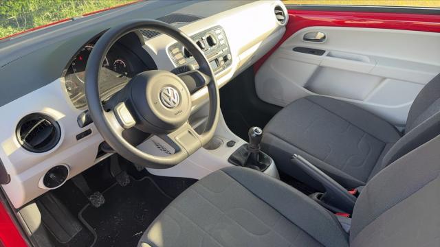 Volkswagen Up! image 3