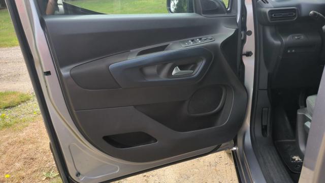 Peugeot Rifter image 7