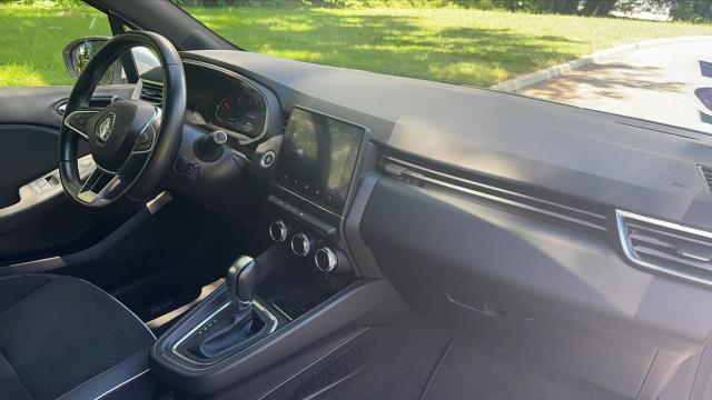 Renault Clio image 2
