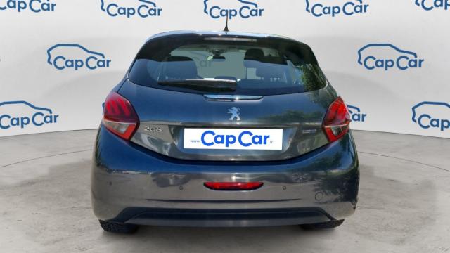 Peugeot 208 image 9