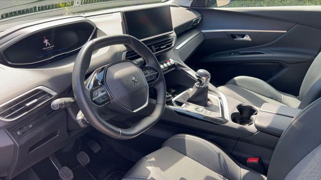Peugeot 3008 image 3