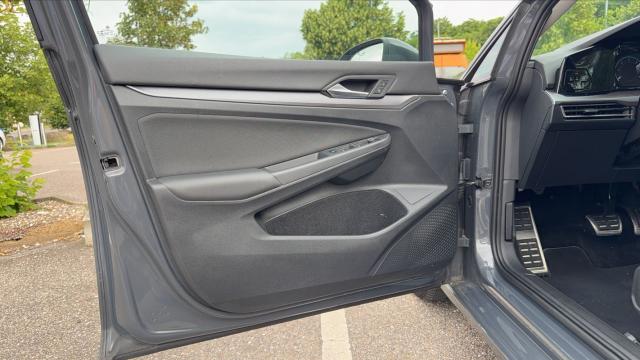 Volkswagen Golf image 4