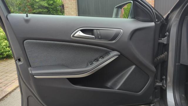 Mercedes Benz Classe Gla image 3