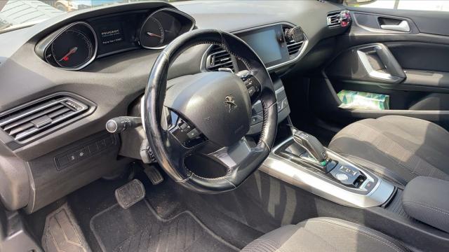 Peugeot 308 image 6