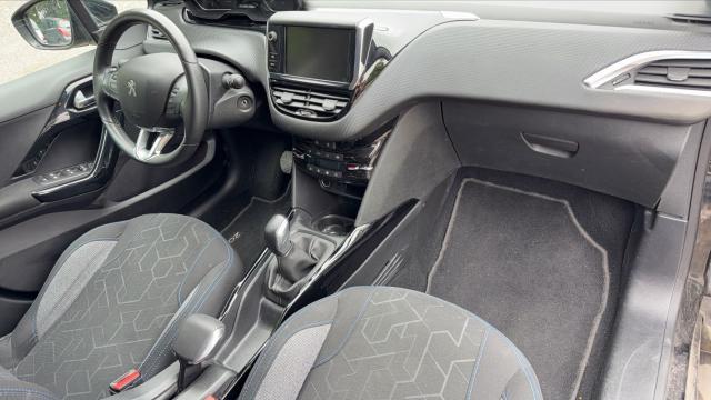 Peugeot 2008 image 4