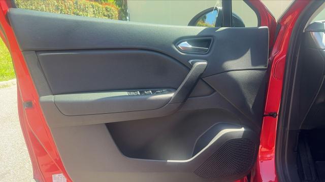Renault Captur image 1