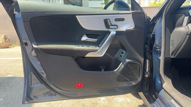Mercedes Benz Classe Cla image 4
