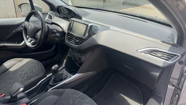 Peugeot 2008 image 7