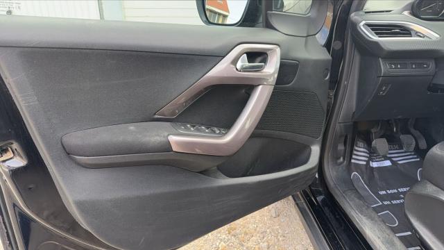 Peugeot 2008 image 3