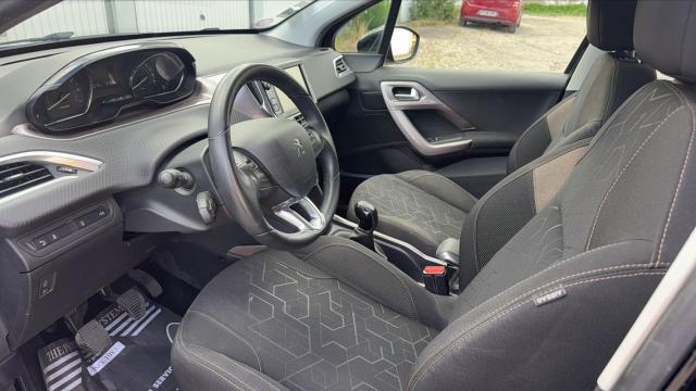 Peugeot 2008 image 1