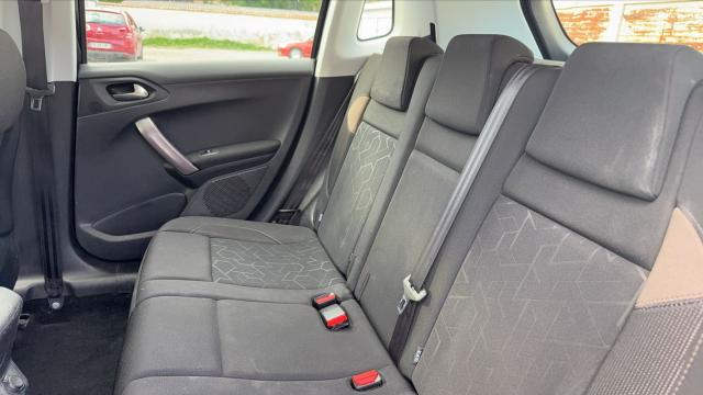 Peugeot 2008 image 7