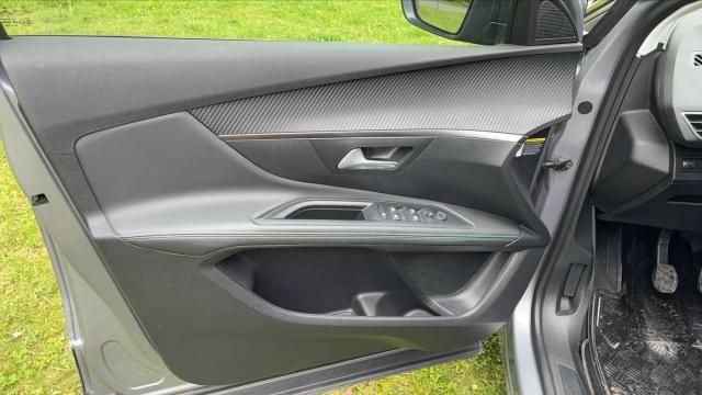 Peugeot 5008 image 4