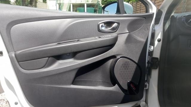 Renault Clio image 8