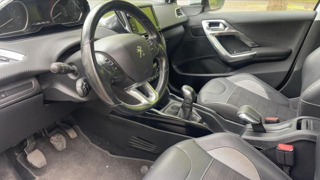 Peugeot 2008 image 6