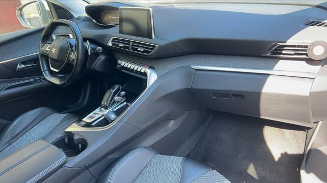 Peugeot 3008 image 8