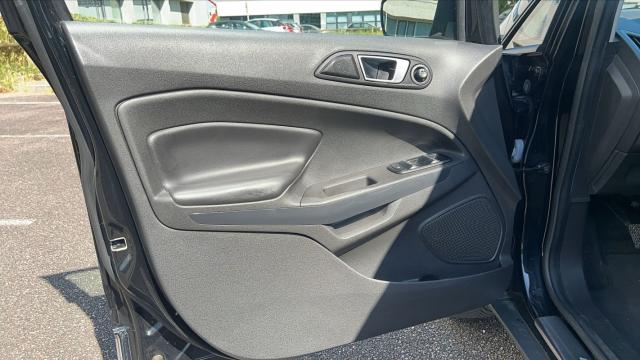 Ford Ecosport image 8