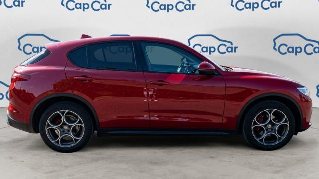 Alfa Romeo Stelvio image 5